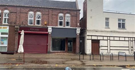 nuneaton shops open.